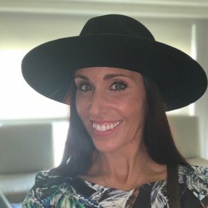 Meet your Posher, Amantha